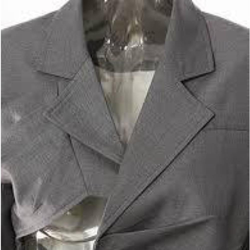 Asymmetrical Gray Blazer - Picture 6 of 7